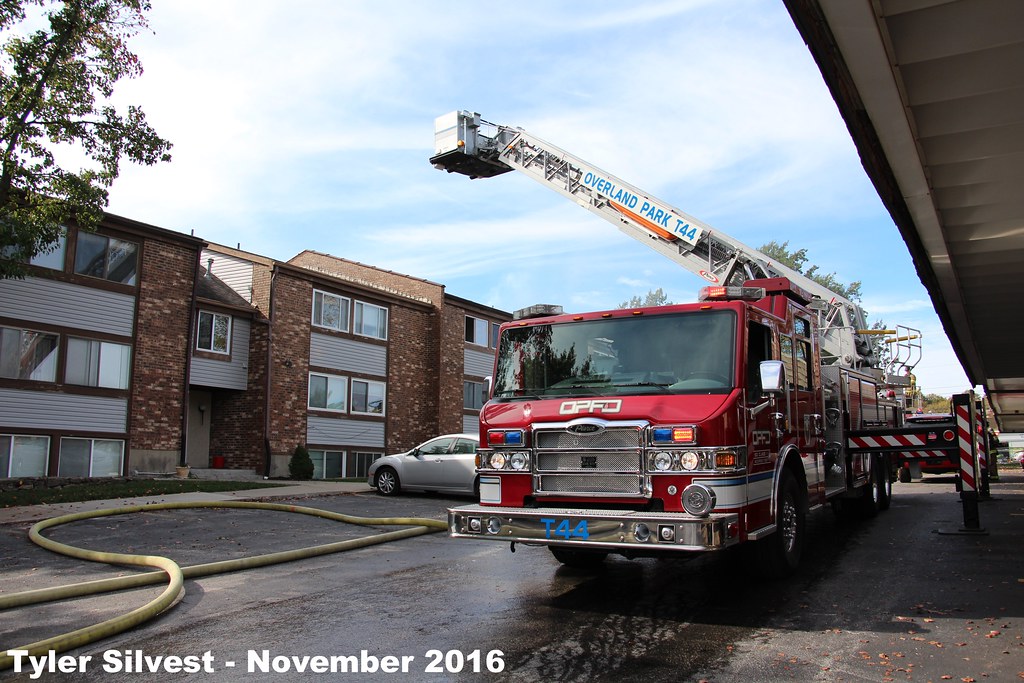 4994 On Scene of a 2 Alarm Building Fire at 10134 West 96t… Flickr