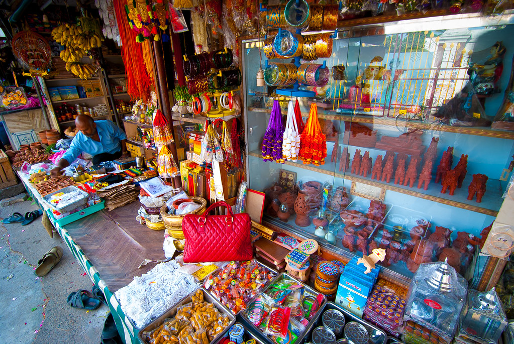 Temple Shops Shops near Kapaleeswarar Temple Praveen Francis Flickr