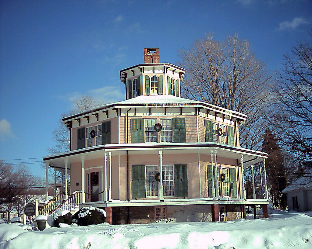 DS2_0121 Octagon house 145 Main St, Akron, NY 14001 Walter Etten