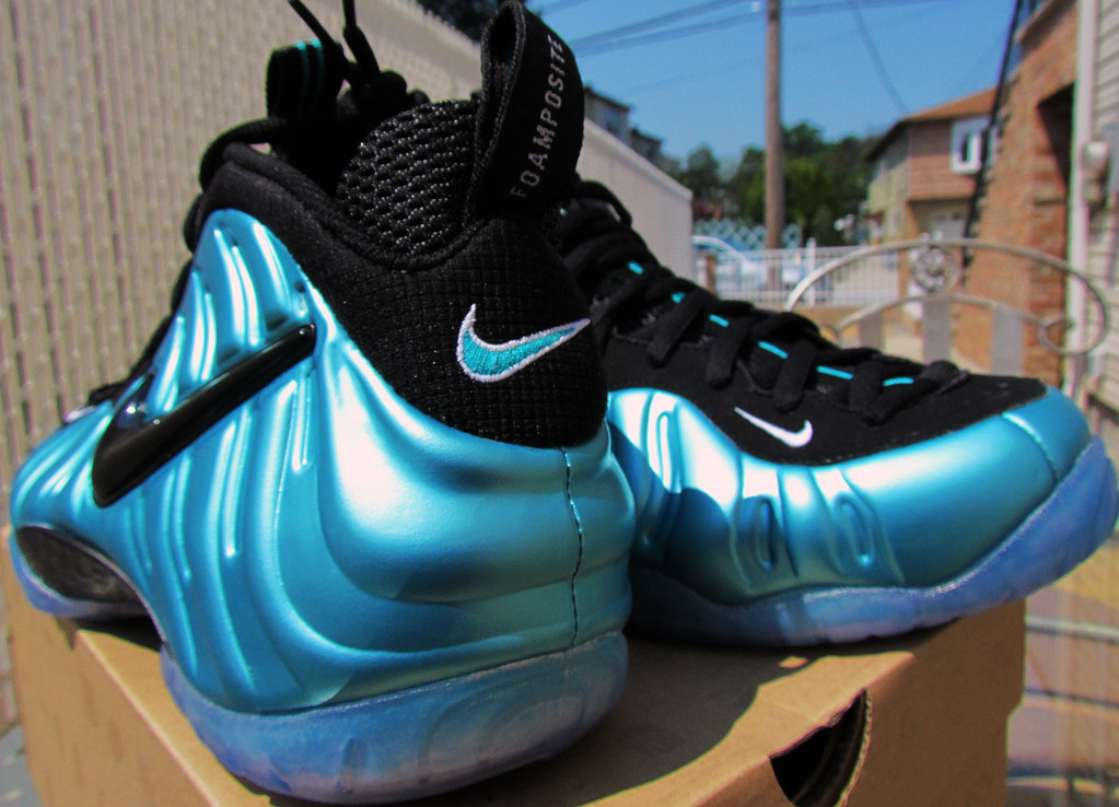 "Retro Blue" / "Electric Blue" Nike Air Foamposite Pro Flickr