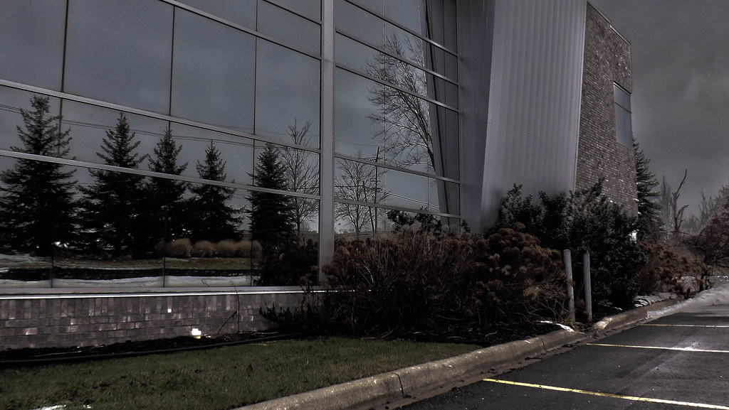 A grey day DSCF3408HDR1 from 5 Mile & Beck Rd area, North… Flickr