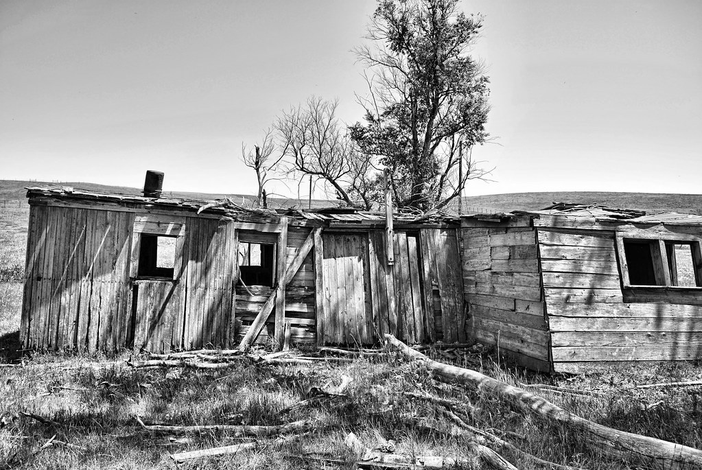 South Dakota abandoned homestead. Photo Deaner Flickr