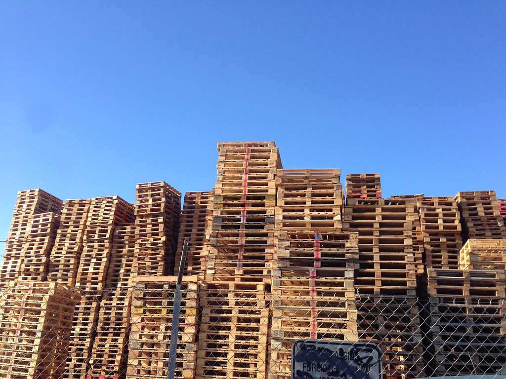 Pallets West Capital Boulevard, West Sacramento KatherineHess Flickr
