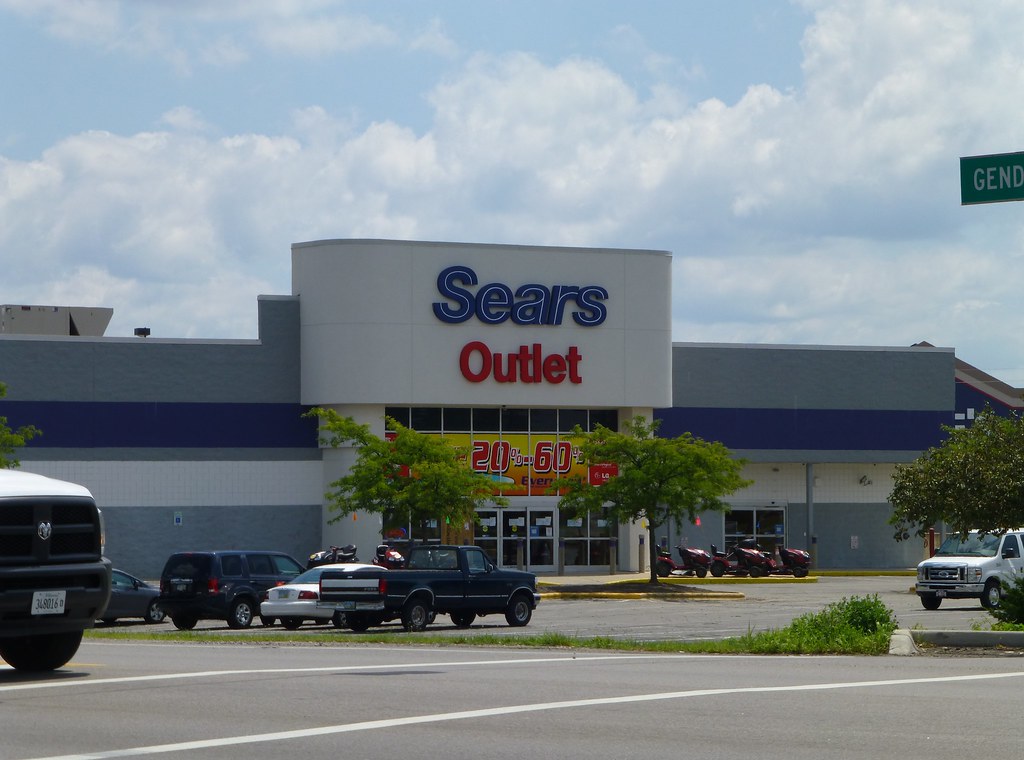 Sears Outlet in Reynoldsburg Former Circuit City store 288… Flickr
