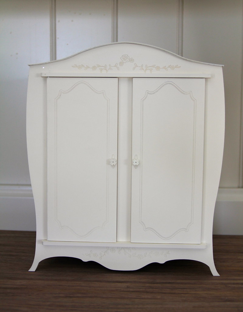 Lati Yellow Wardrobe New Custom Wardrobe in 18 scale from… Flickr