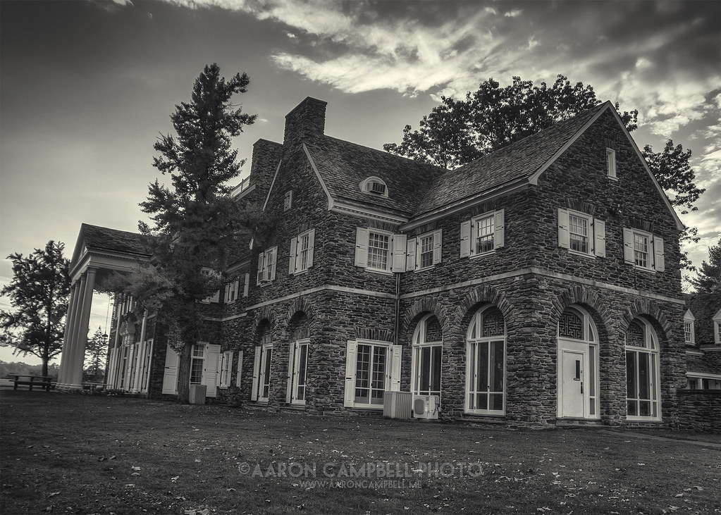 Hayfield House (3/4 View), 2013.10.04 From time to time I … Flickr