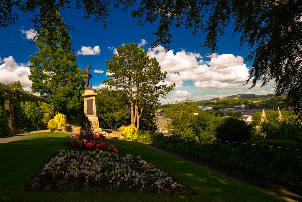 Clitheroe castle statue Statue in gardens at clitheroe Flickr