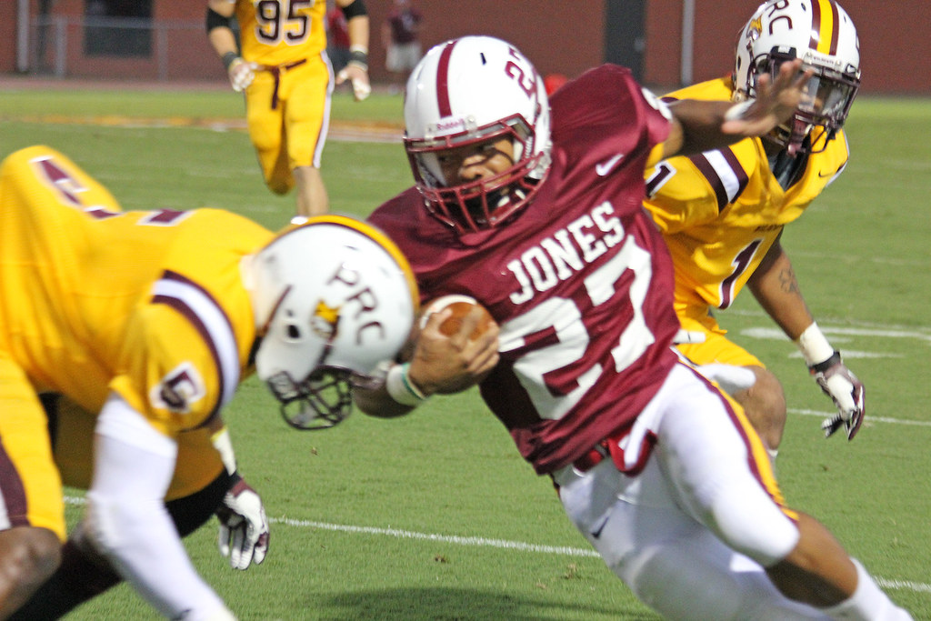 8088319745 Jones County Junior College sophomore running … Flickr