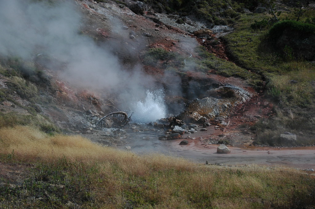 Blood Geyser (10 August 2011) 5 James St. John Flickr