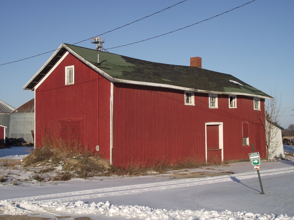 Old Milwaukee Road Depot in South Wayne, Wi Milepost 178 Flickr