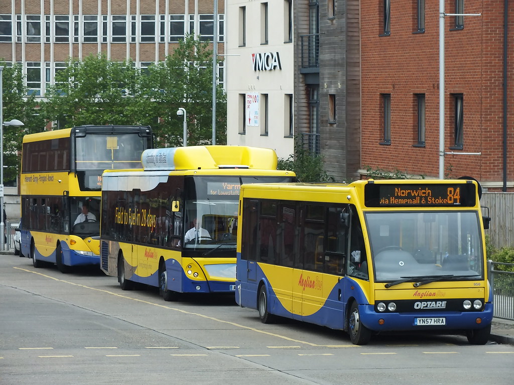 Anglian A trio of Anglian Buses in Norwich Bus Station, Op… Flickr