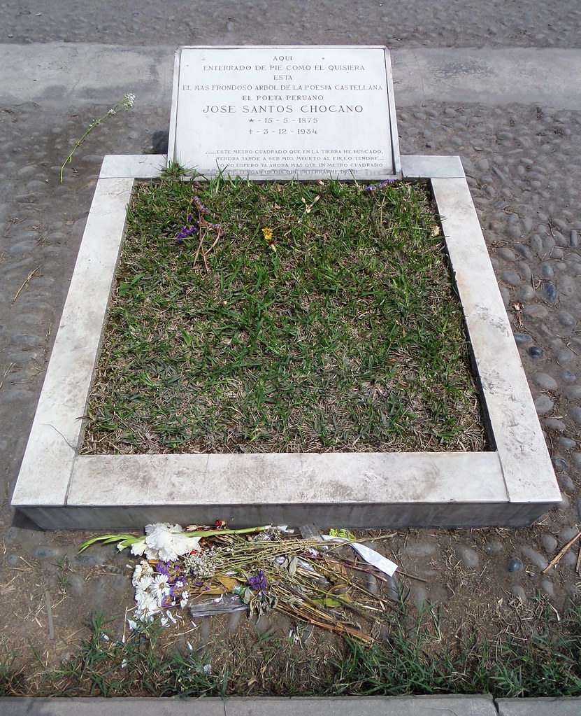 Tumba José Santos Chocano Tumba del poeta José Santos Choc… Flickr