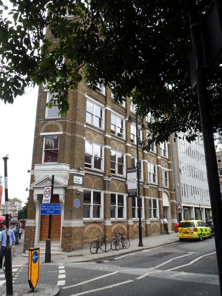 SIR HIRAM MAXIM 57d Hatton Garden Holborn London EC1N 8H… Flickr