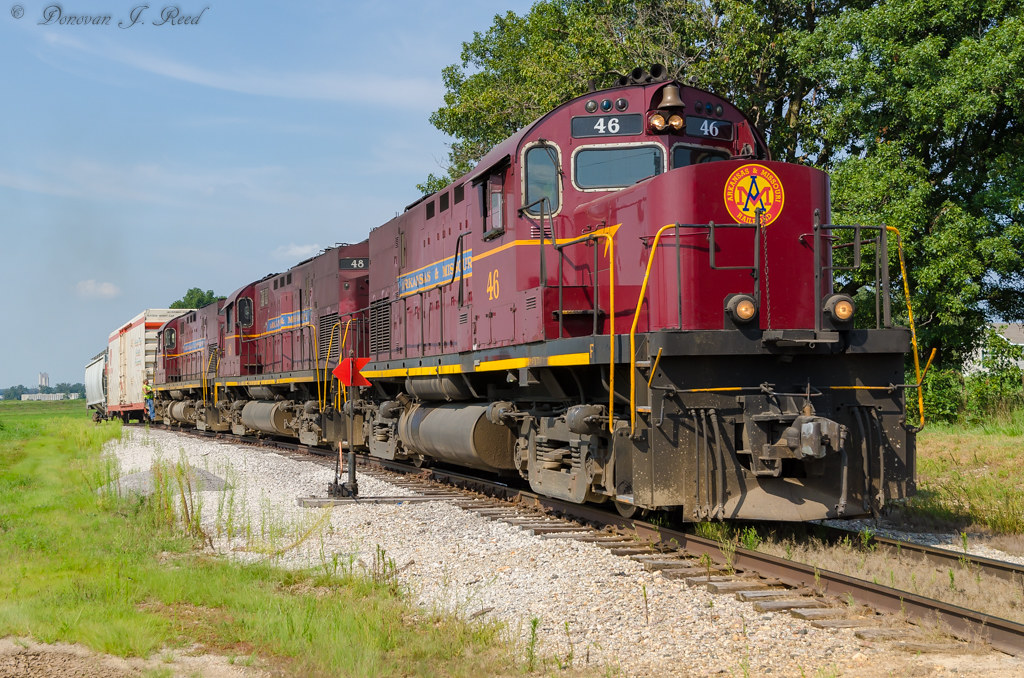 AM 46 / Butterfield, Missouri After coupling back onto the… Flickr