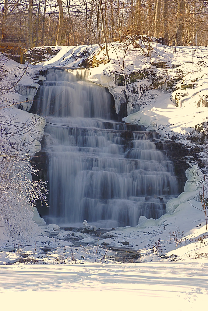 Icy Clarendon Falls The temperature was way up to 20 degre… Flickr