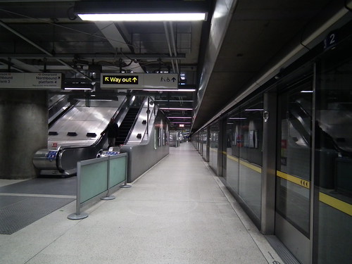 DSCF8728 Canada Water Tube Station, Jubilee Line