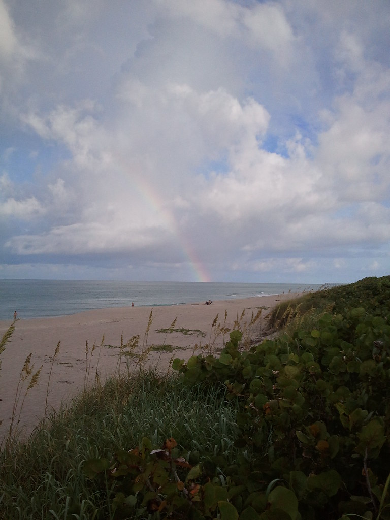 Jupiter Beach Rainbow FWC Photo by Carli Segelson Flickr