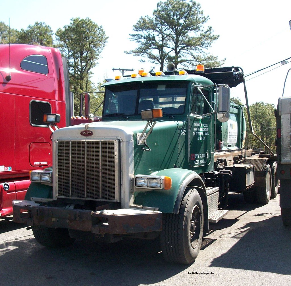 Township of Jackson, NJ 2004 Peterbilt 357 rolloff No. 52… Flickr