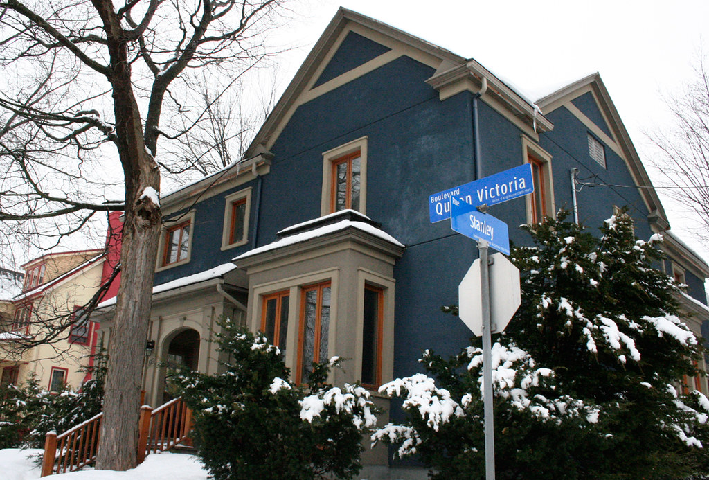 VieuxNord de Sherbrooke QC Quartier du VieuxNord Avec … Flickr