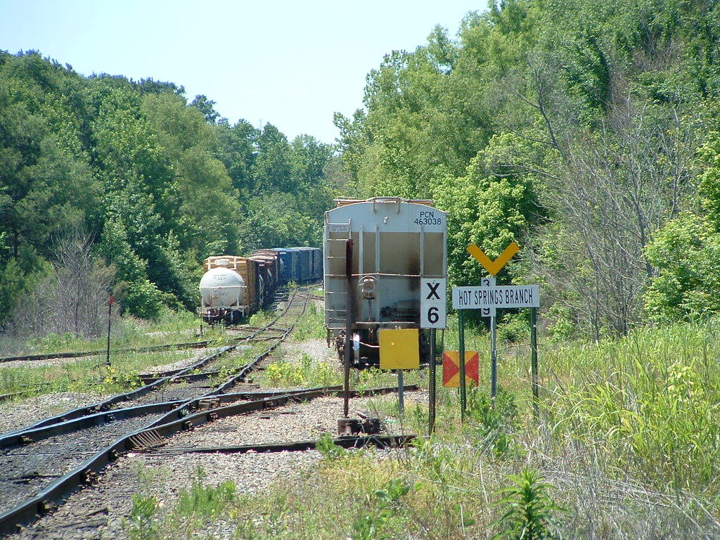 052803_N122 Malvern, Arkansas bucknejim Flickr