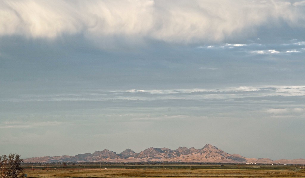 Sutter Buttes / Volcanic Domes a photo on Flickriver