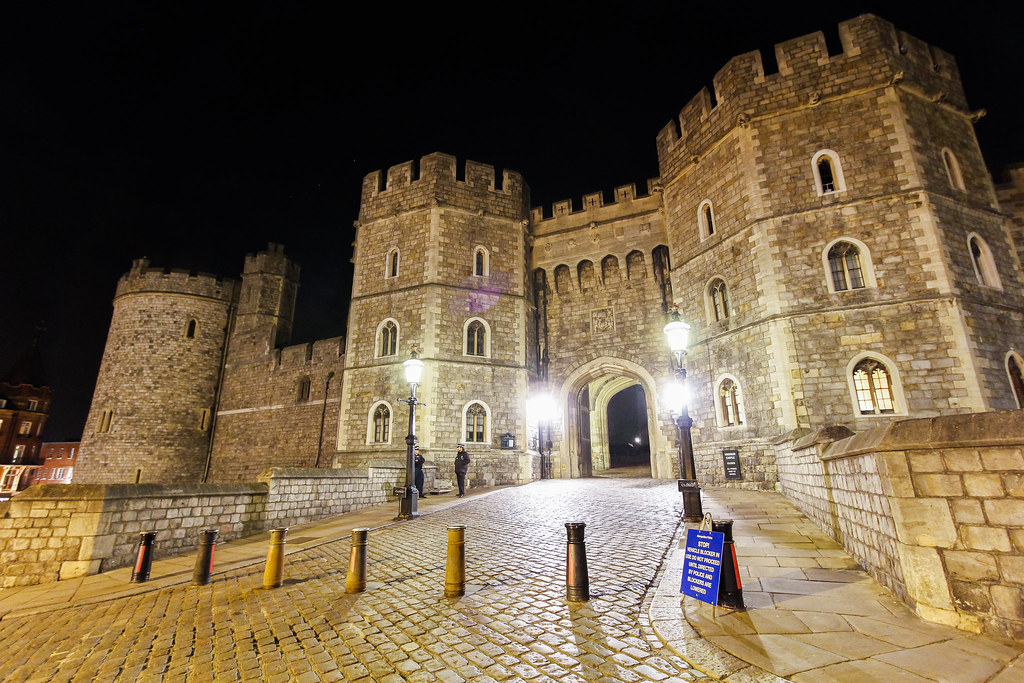 Windsor Castle Gate Night Robert Moranelli Flickr