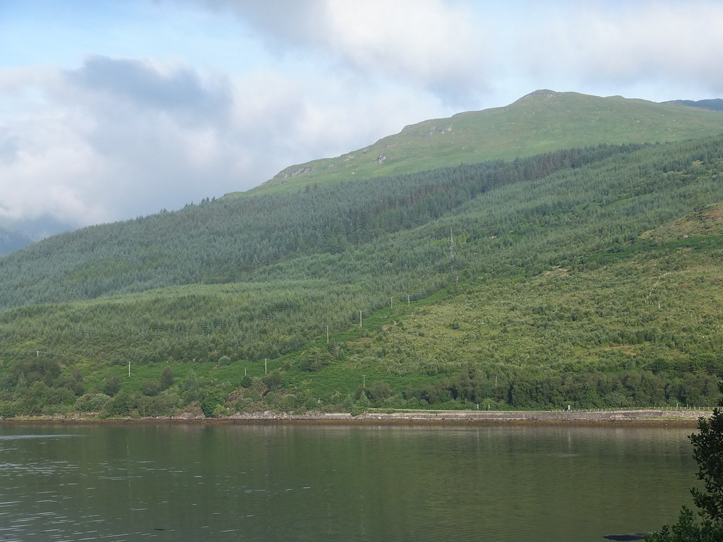 006 Arrochar, Attic Apartment & Loch Long (5) LeamDavid Flickr