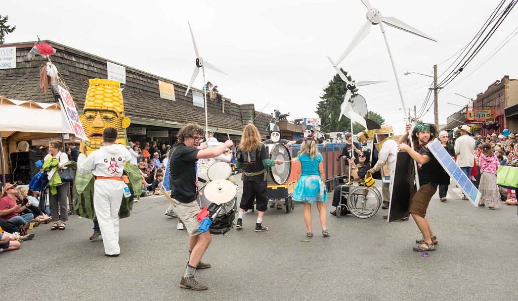 Strawberry Festival 2013 Ecotopia/GMO Parade Backbone Camp… Flickr