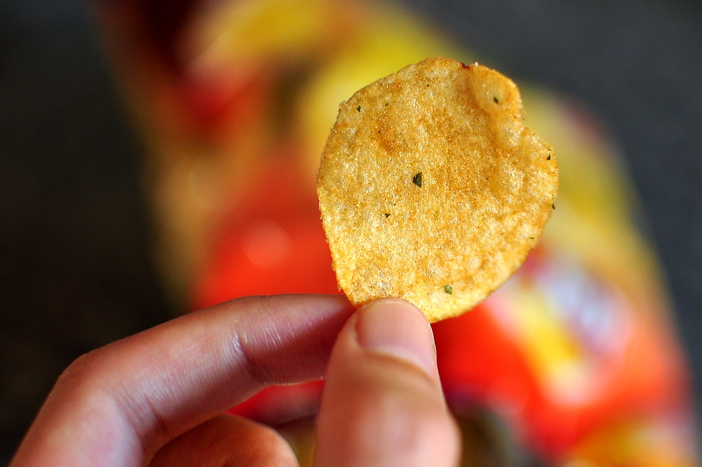 Lay's Spicy Green Peppercorn Fish Flavor Chips gastronomyb… Flickr