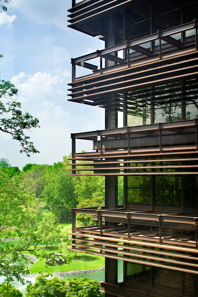 John Deere & Company World Headquarters Moline, IL Eero Saarinen