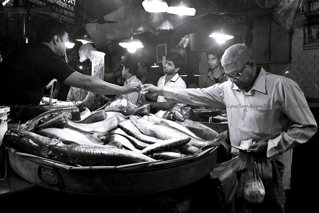Happy Exchange Maniktala Fish Market, kolkata to see the … Flickr