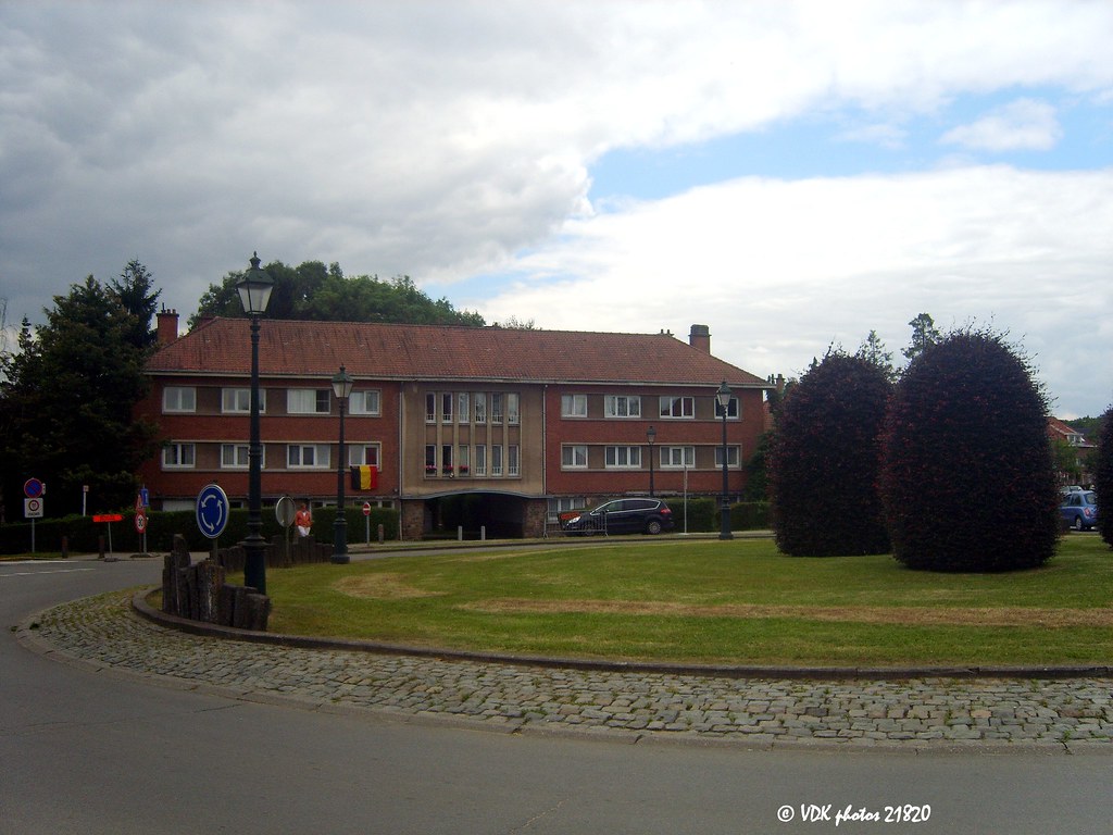 be115021820§F WoluwéSaintPierre, rue au Bois 20 juin … Jean