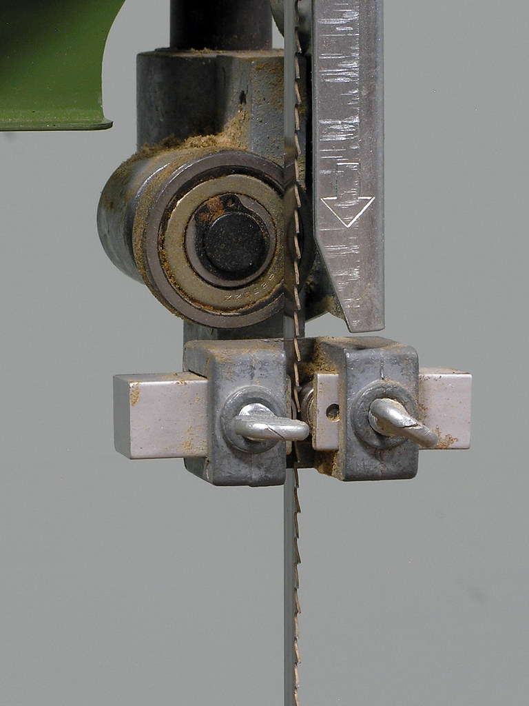 Central Machinery 14 inch 4speed band saw Manufactured De… Flickr