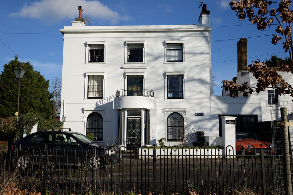 D61_0328_527 The White House Mitcham Cricket Green Flickr