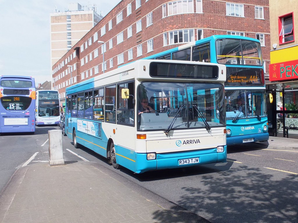 Arriva 2343 Leicester Arriva Midlands 2343 R343TJW Dennis … Flickr