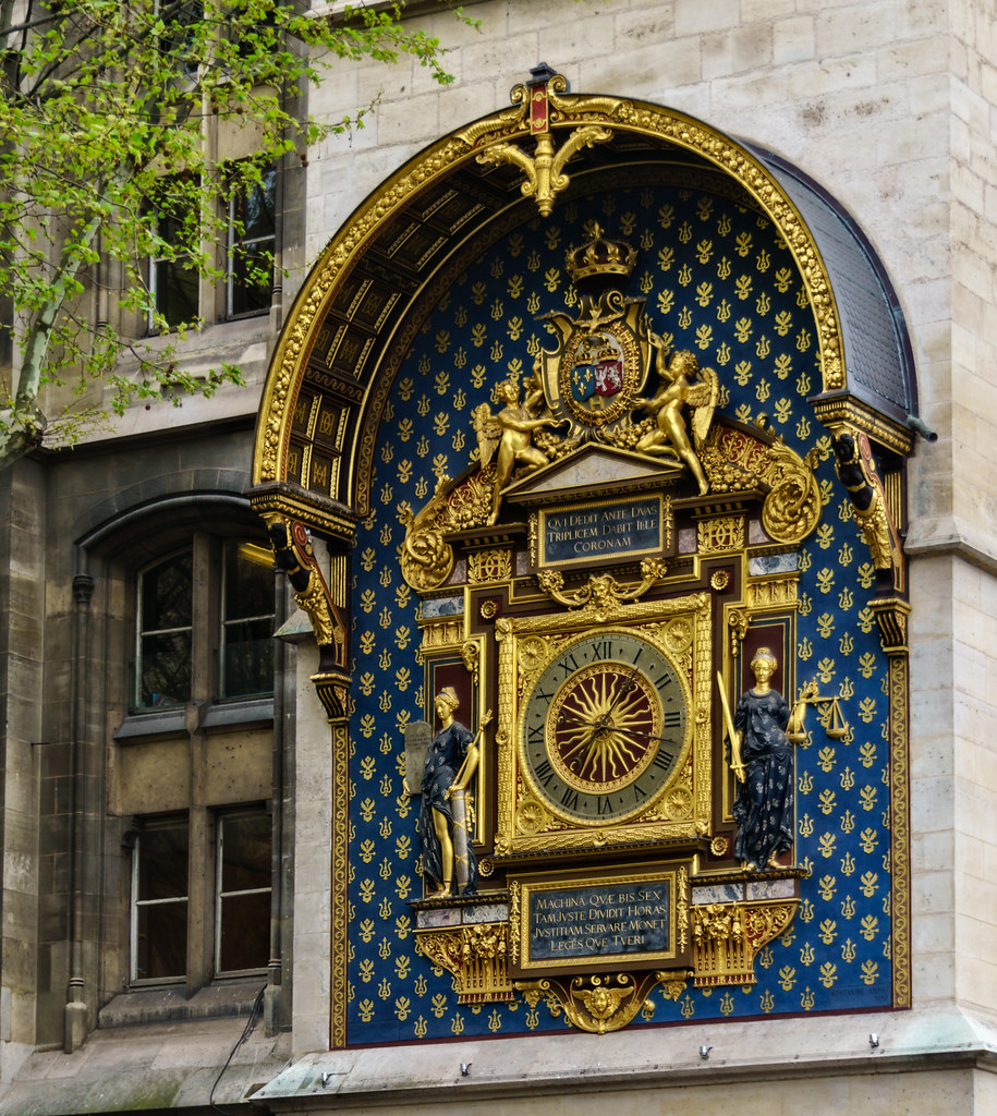 Clock, 1535 The France's first public clock's was installe… Flickr
