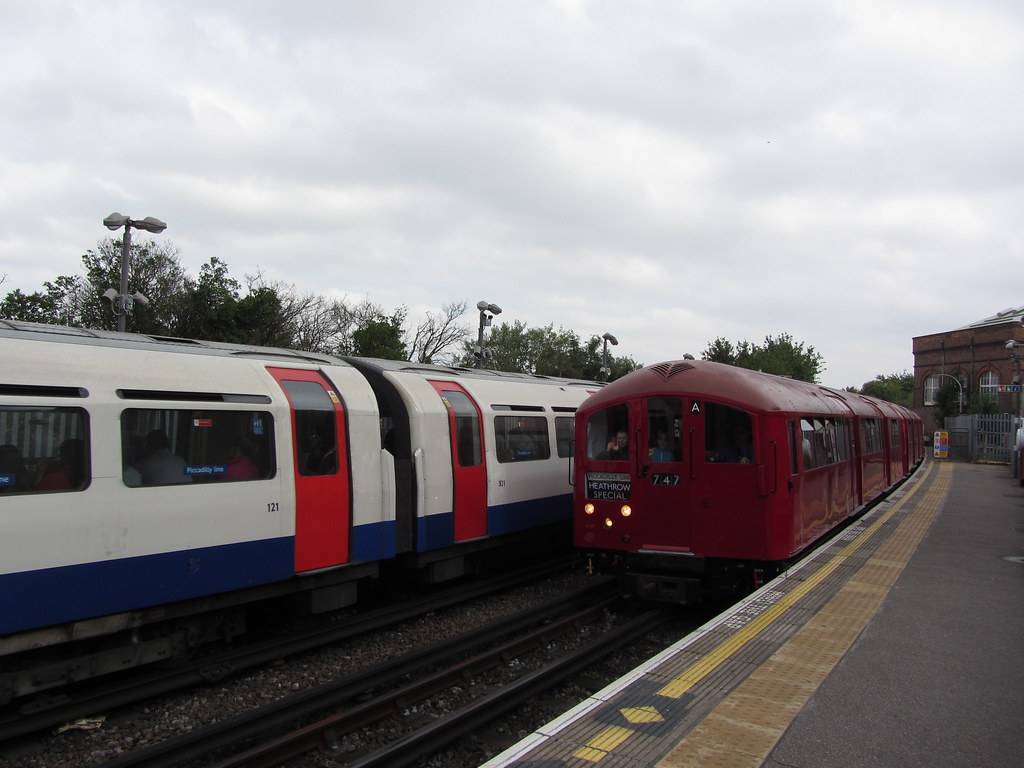 Hounslow East Station portemolitor Flickr