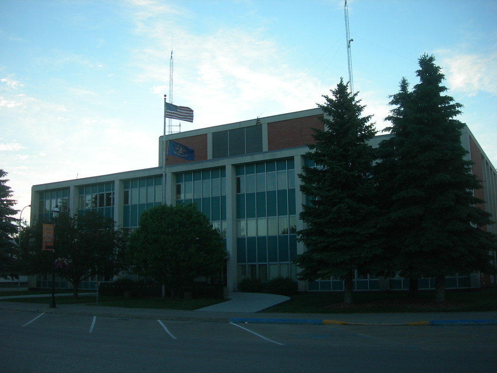 Ramsey County Memorial Courthouse Devils Lake, North Dakot… Flickr