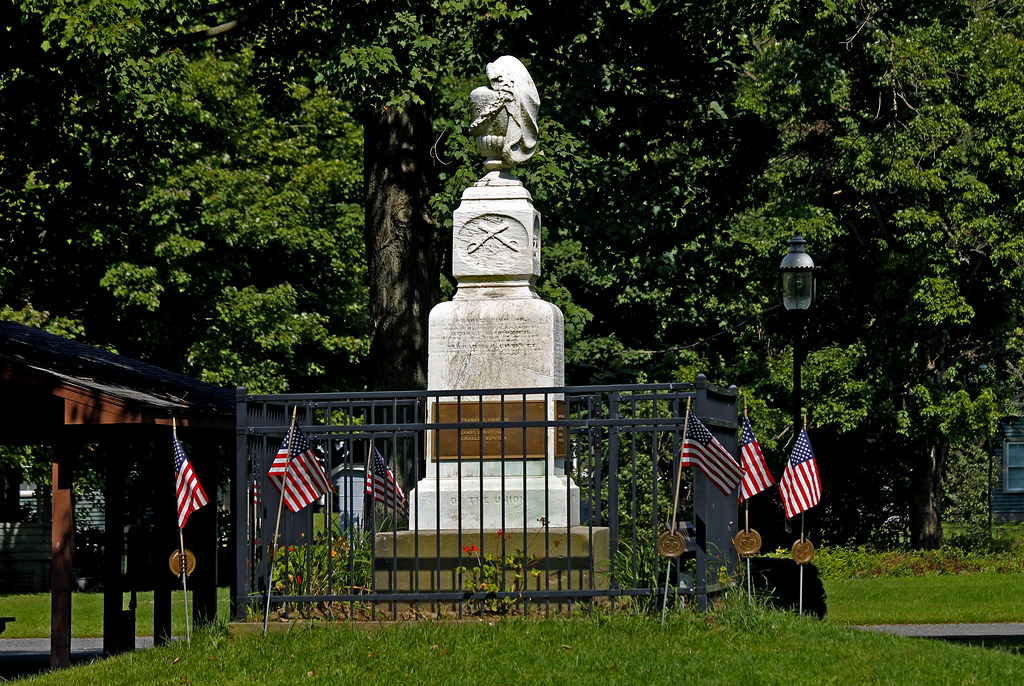 Bristolville Civil War Monument Bristolville, OH 44402 Tru… Flickr