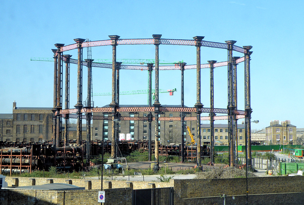 No. 8 Gas Holder The No. 8 Gas Holder seen from St Pancras… Flickr