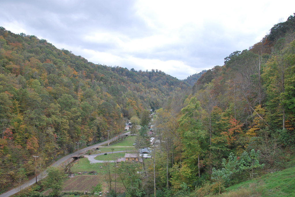 Elevation of 9 Bob Amos Dr, Pikeville, KY, USA Topographic Map