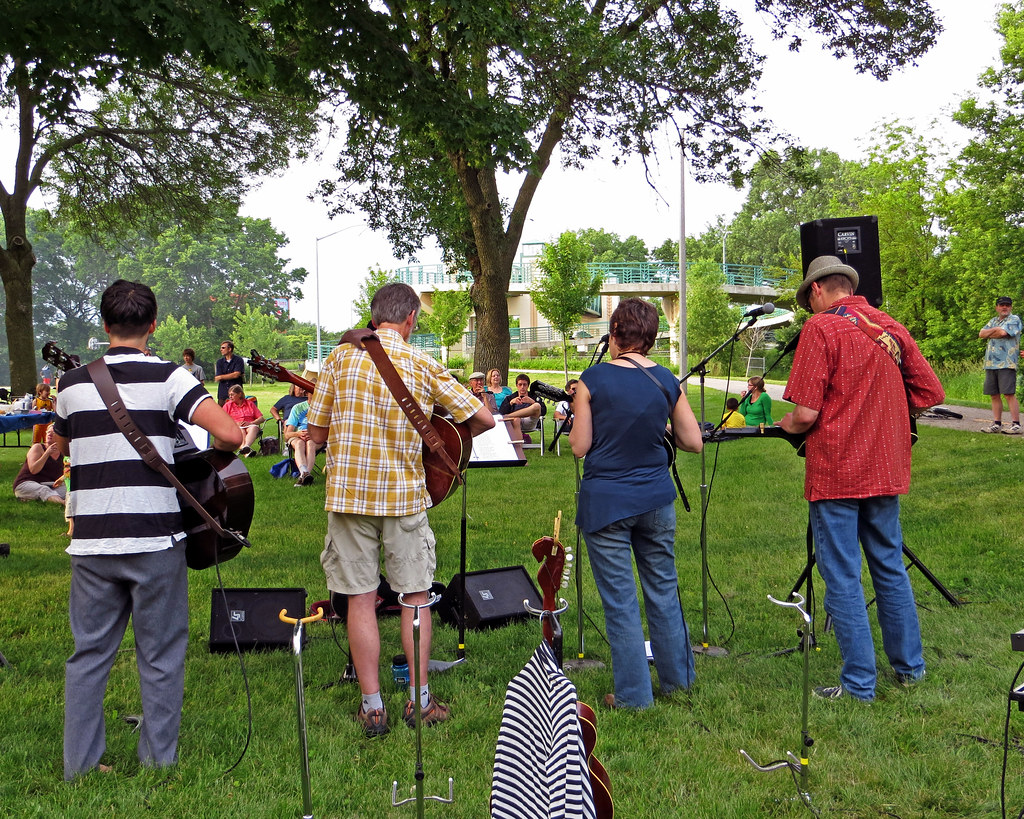 Eken Park Picnic 2013 004 The annual Eken Park Neighborhoo… Flickr