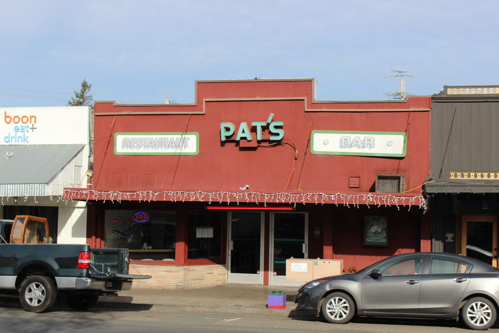 Pat's Restaurant, Guerneville Pat's Restaurant (1940) 1623… Flickr