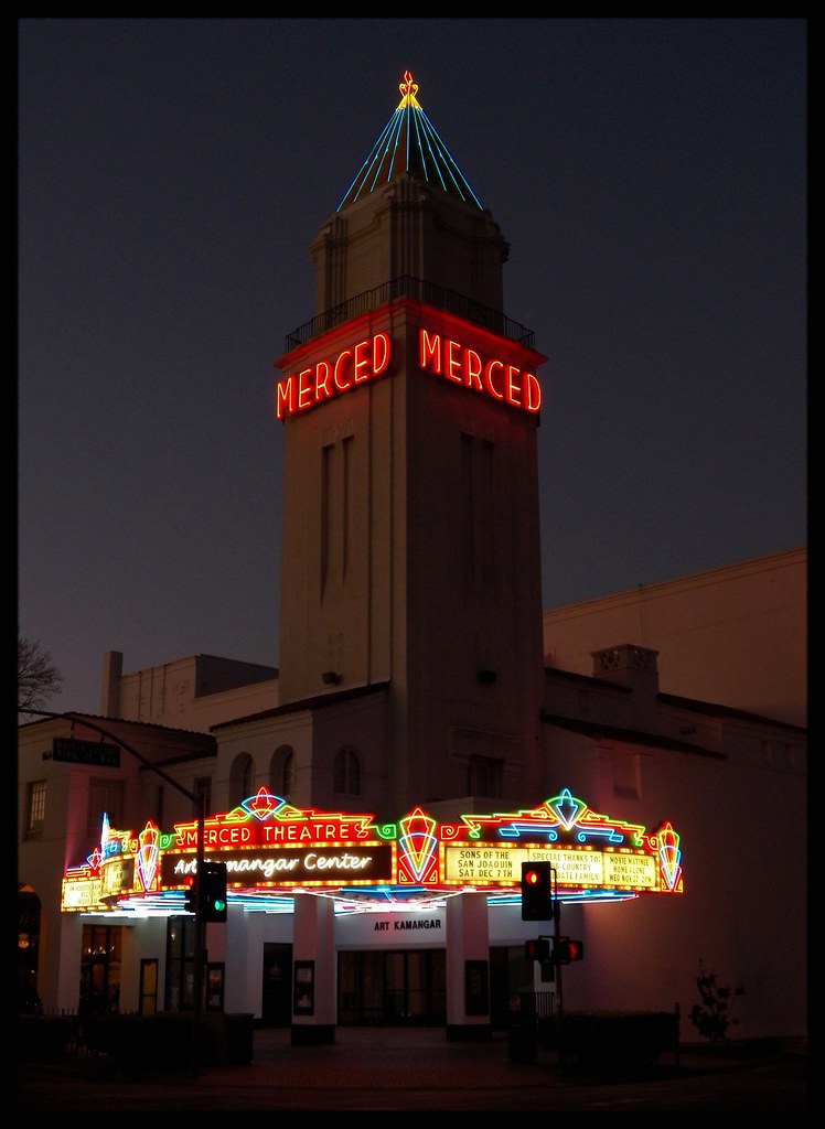 Merced Theatre The neon on the newly restored Merced Theat… Flickr