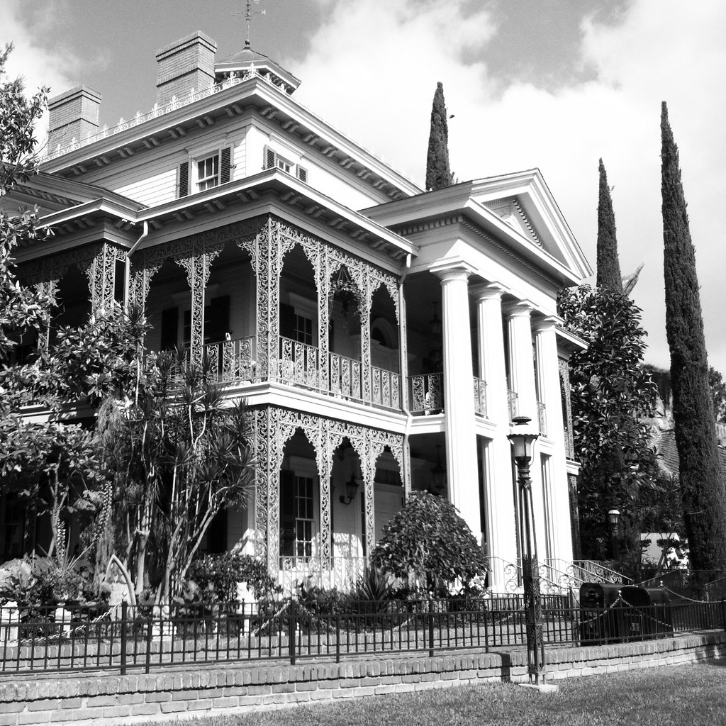 Haunted Mansion Haunted Mansion at Disneyland. Black & Whi… Flickr