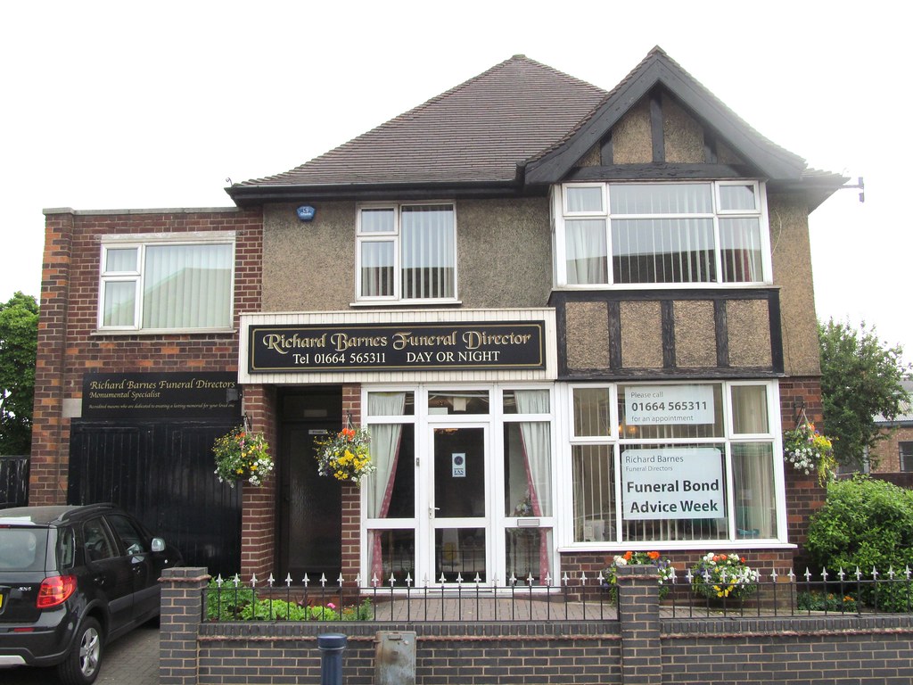 ,FUNERALMELTON MOWBRAY {MIDLANDS} (RICHARD BARNES, Wilton… Flickr