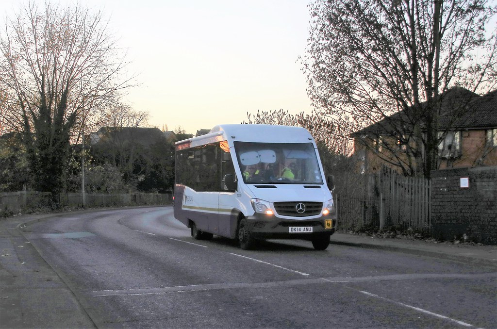 BEDFORD BOROUGH COUNCIL DK14ANU BEDFORD 20161125 John Jackson Flickr