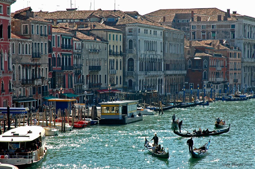 Busy Venice Busy waterway in Venice; only the tourists tak… Flickr