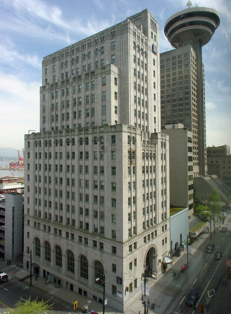 Royal Bank Building Royal Bank head office, downtown at Ha… Flickr