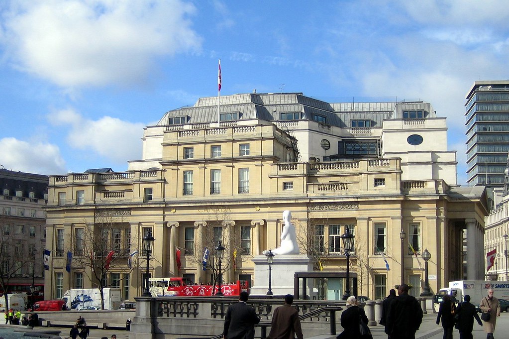 Canada House on Trafalgar Square Walked by but did not wal… Flickr